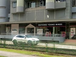 Crystal Court (D10), Retail #591798961